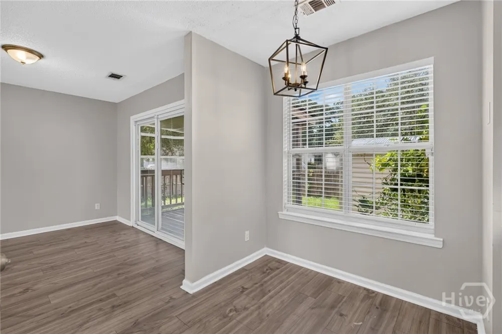 17 Leeward Drive Savannah, GA 31419