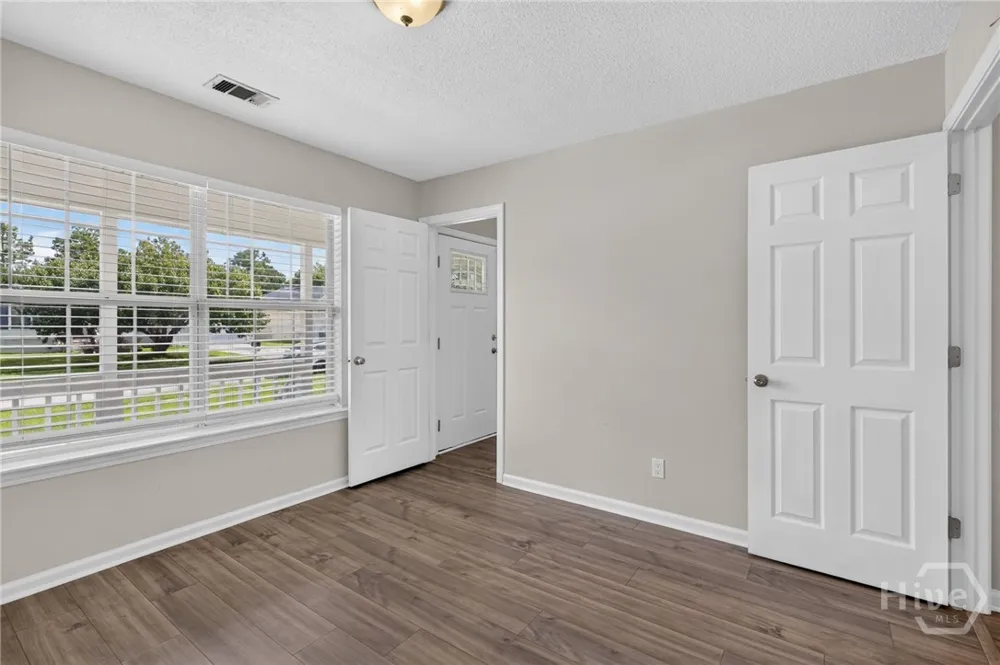 17 Leeward Drive Savannah, GA 31419