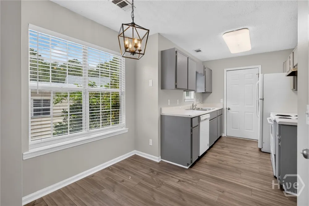 17 Leeward Drive Savannah, GA 31419