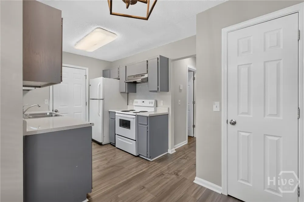 17 Leeward Drive Savannah, GA 31419