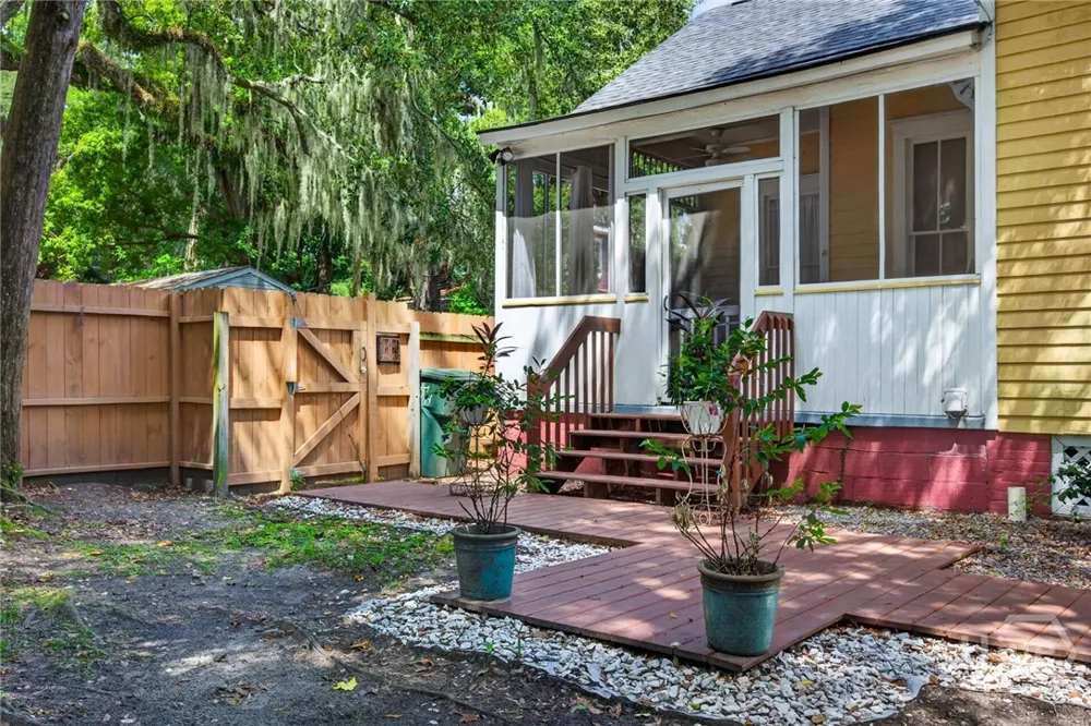 2118 Lincoln St Savannah, GA 31401