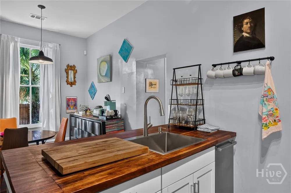2118 Lincoln St Savannah, GA 31401