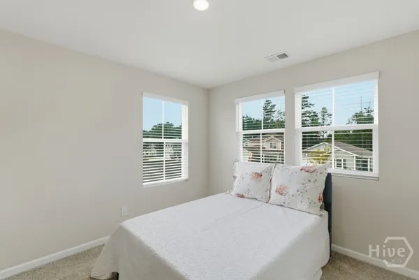 132 Firefly Circle Bloomingdale, GA 31302