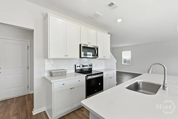 132 Firefly Circle Bloomingdale, GA 31302