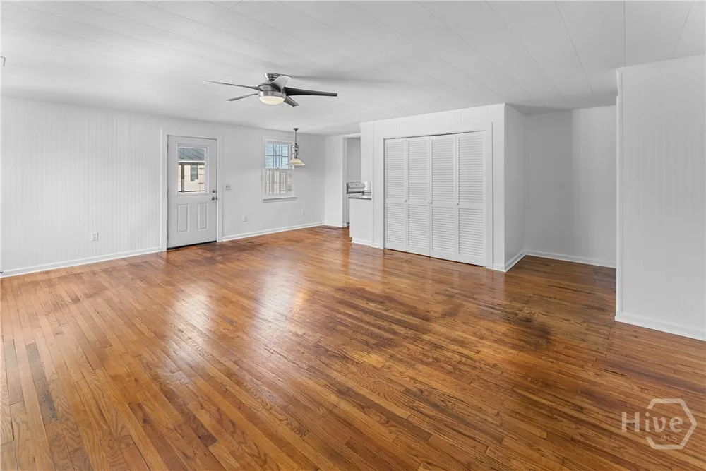 2235 E 41st Street Savannah, GA 31404