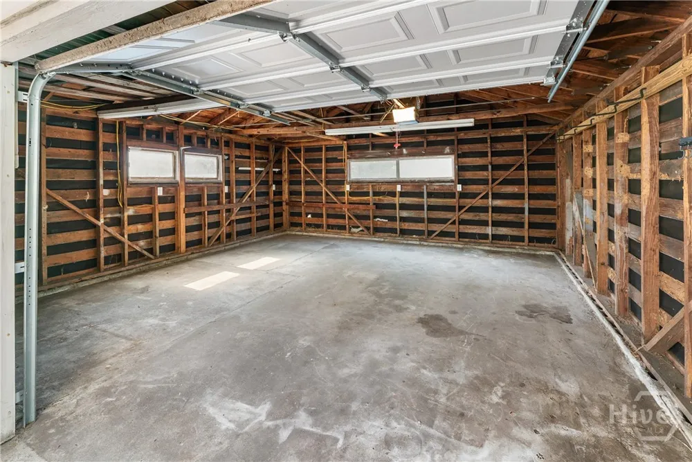 2235 E 41st Street Savannah, GA 31404