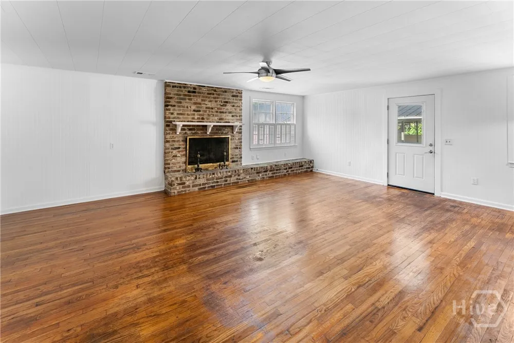 2235 E 41st Street Savannah, GA 31404
