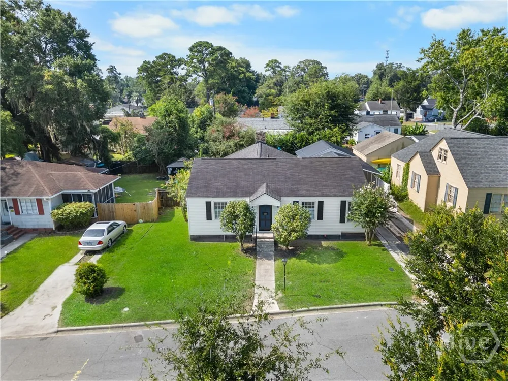 2235 E 41st Street Savannah, GA 31404