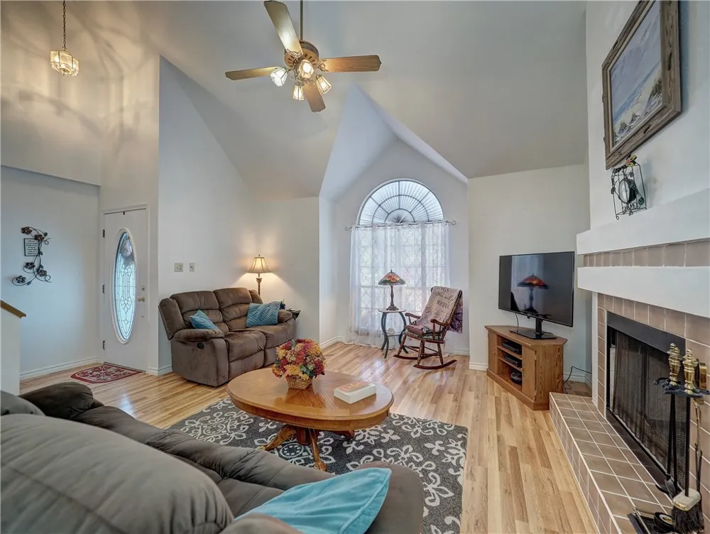 230 Winding Way Rockport, TX 78382