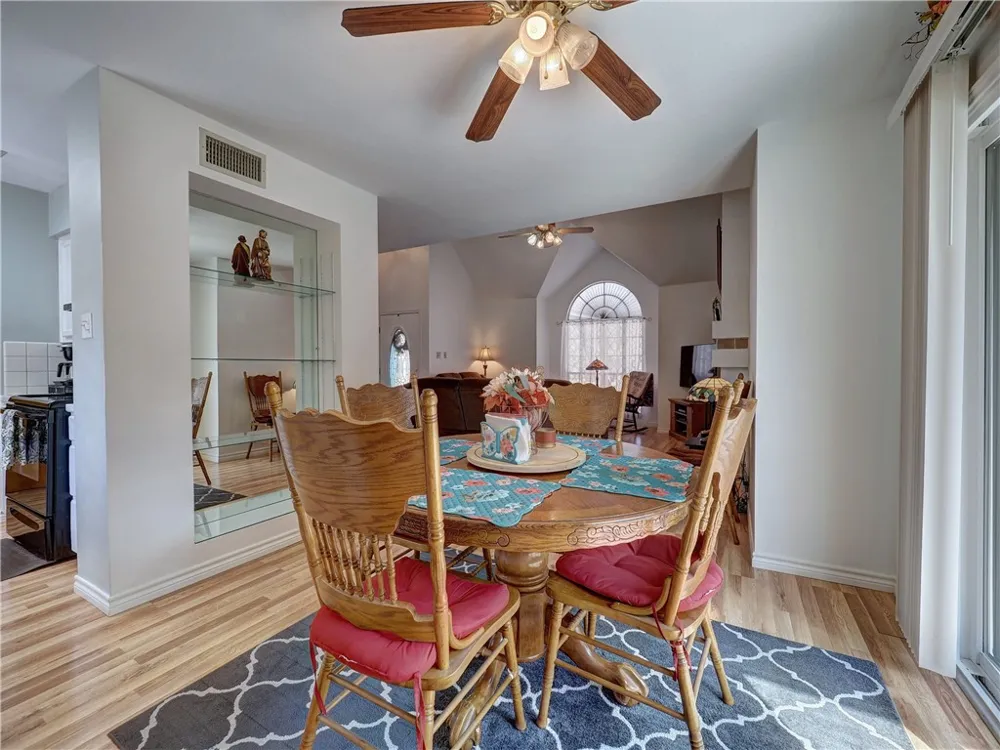 230 Winding Way Rockport, TX 78382