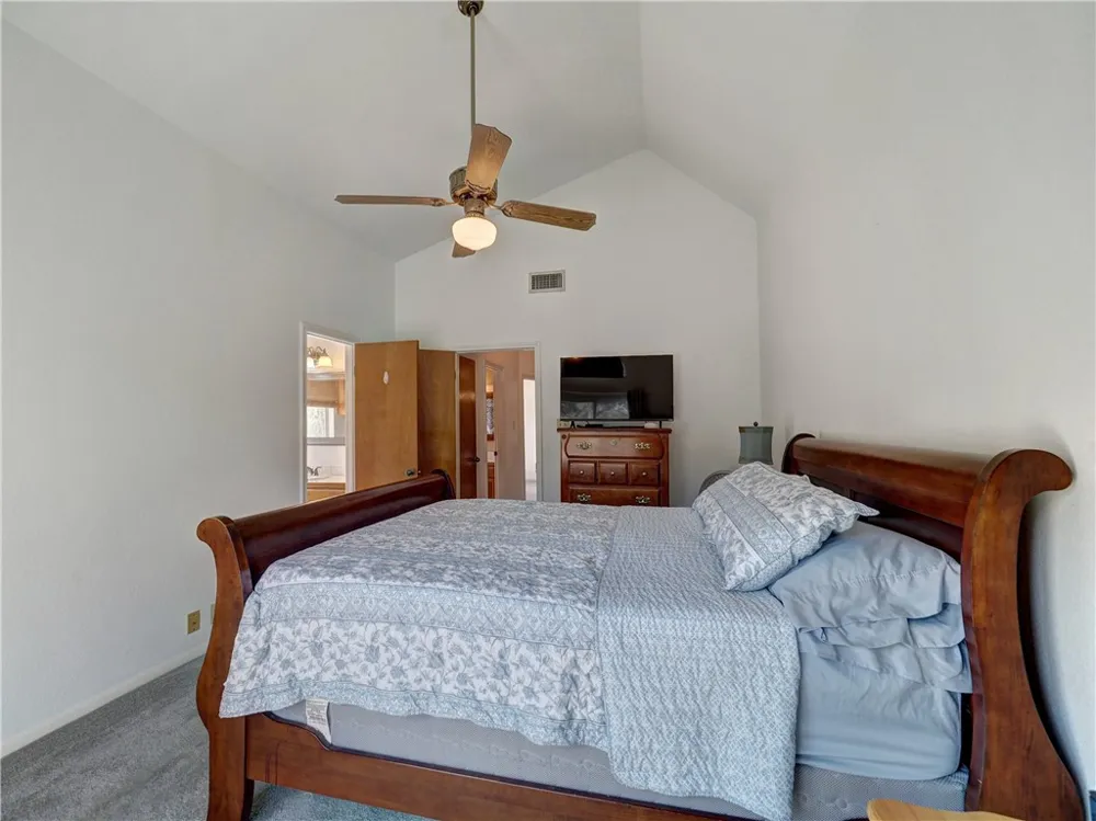 230 Winding Way Rockport, TX 78382