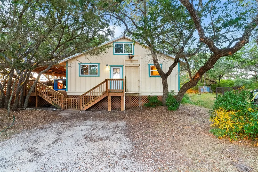 2301 Lone Star Road Rockport, TX 78382