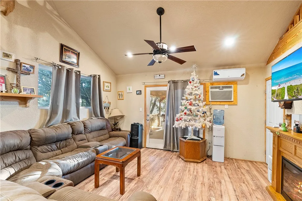 2301 Lone Star Road Rockport, TX 78382