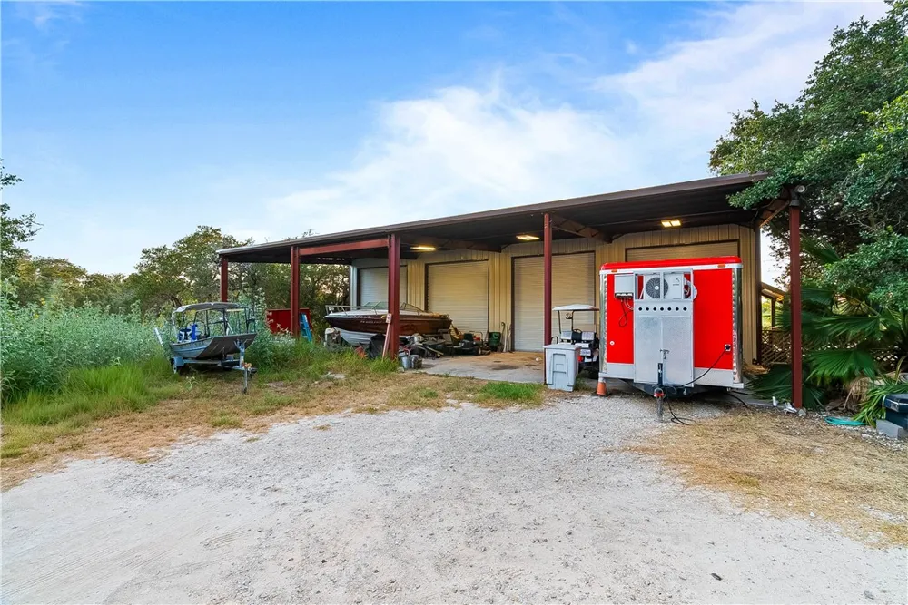 2301 Lone Star Road Rockport, TX 78382