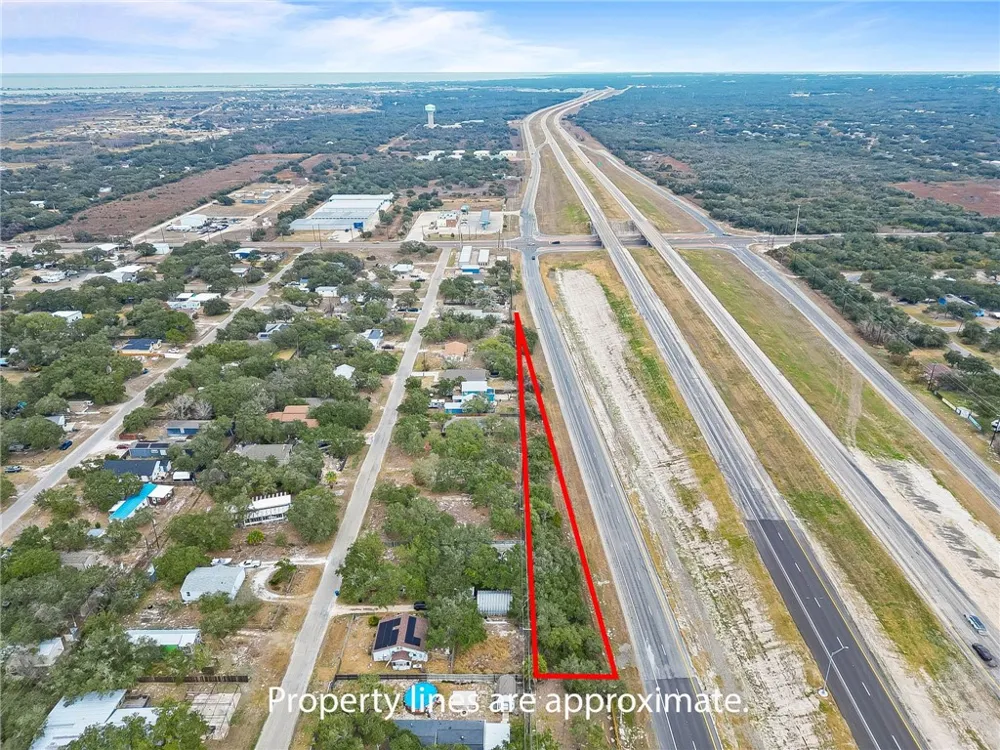 2319 SH 35 Bypass Rockport, TX 78382