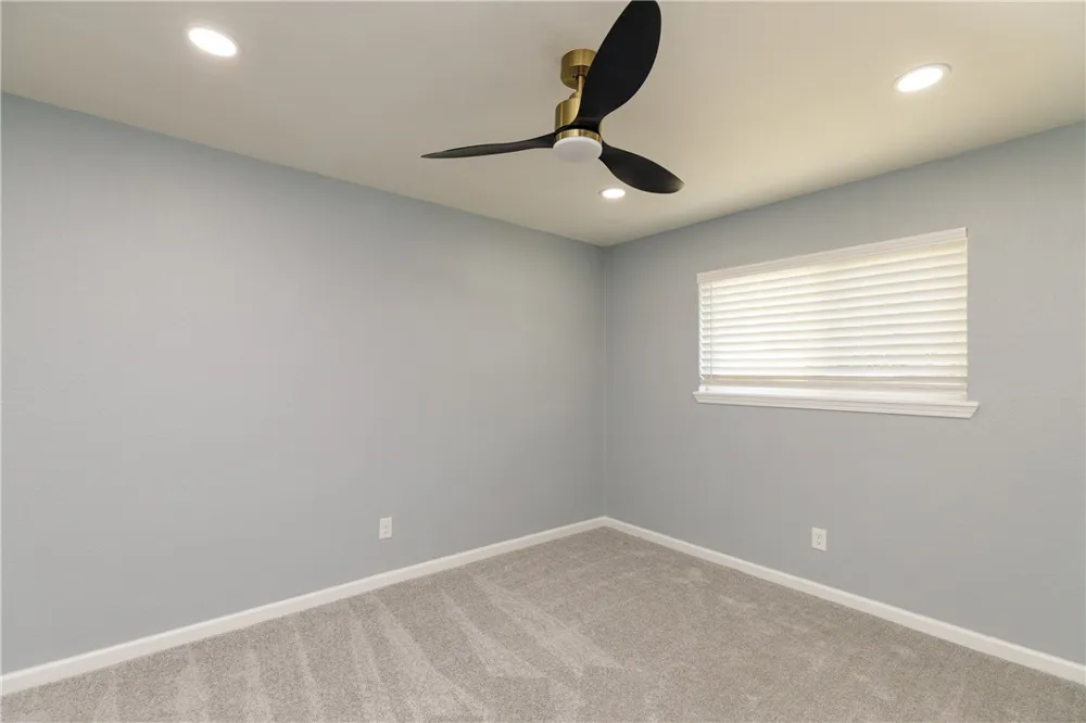 110 Wehring Lane Aransas Pass, TX 78336