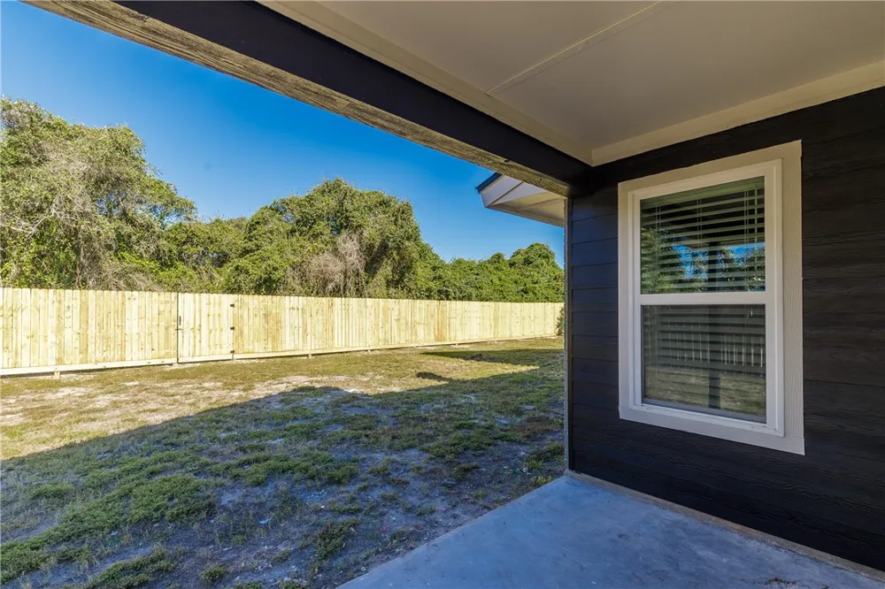 110 Wehring Lane Aransas Pass, TX 78336
