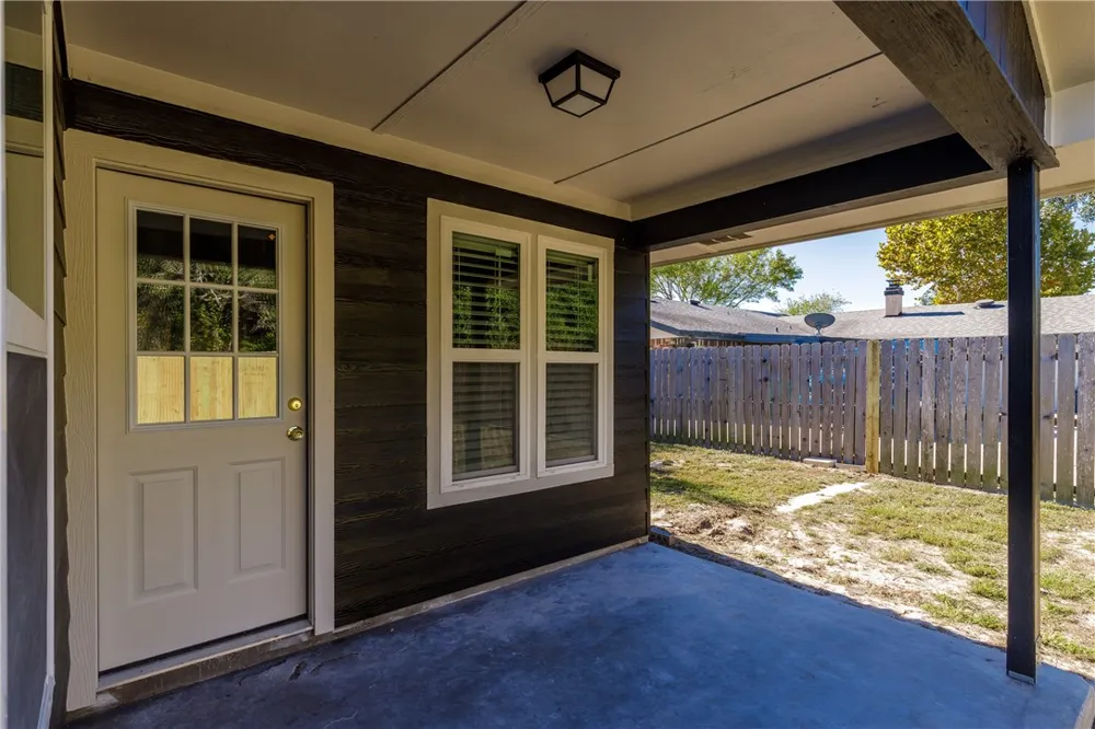 110 Wehring Lane Aransas Pass, TX 78336