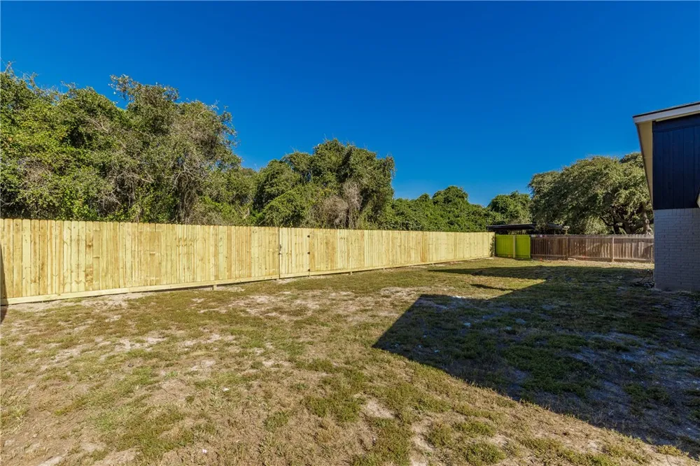 110 Wehring Lane Aransas Pass, TX 78336