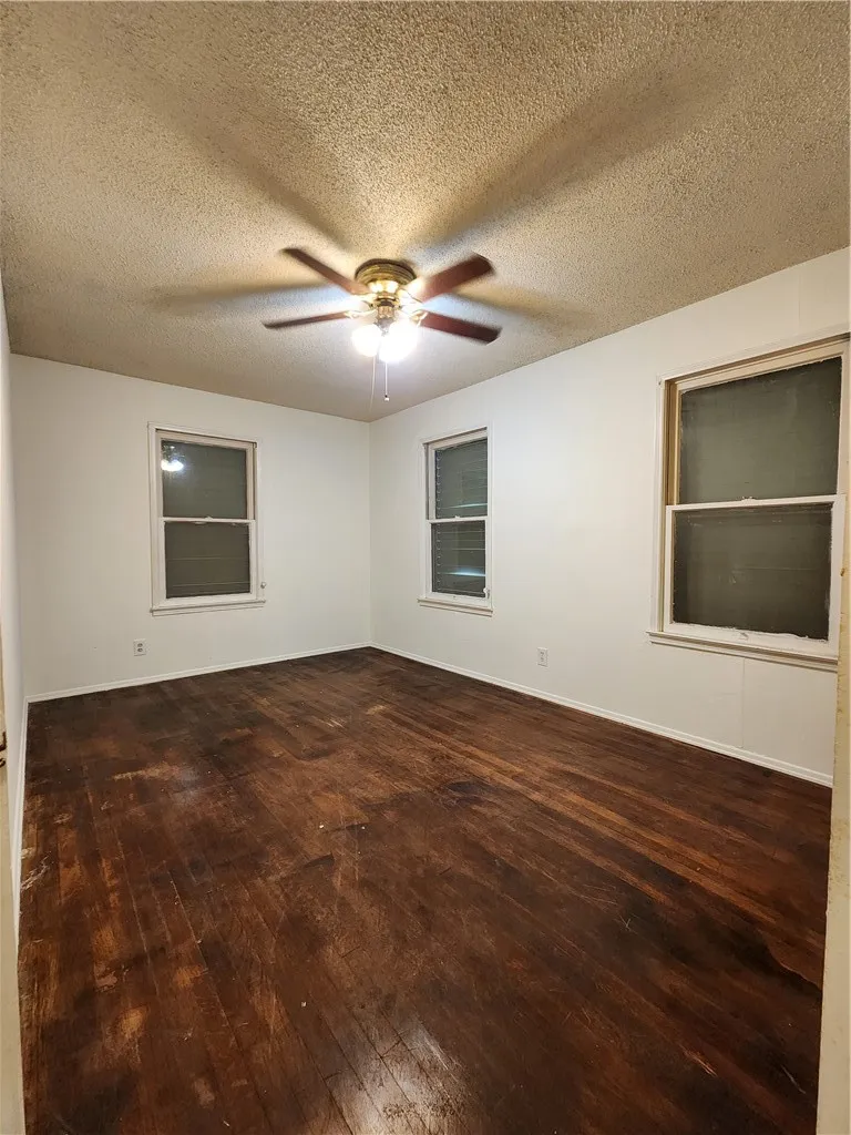 5405 Williams Drive Corpus Christi, TX 78411