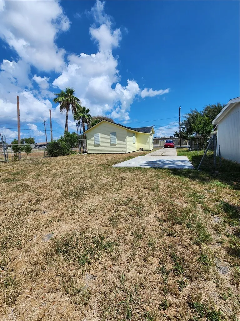 5405 Williams Drive Corpus Christi, TX 78411