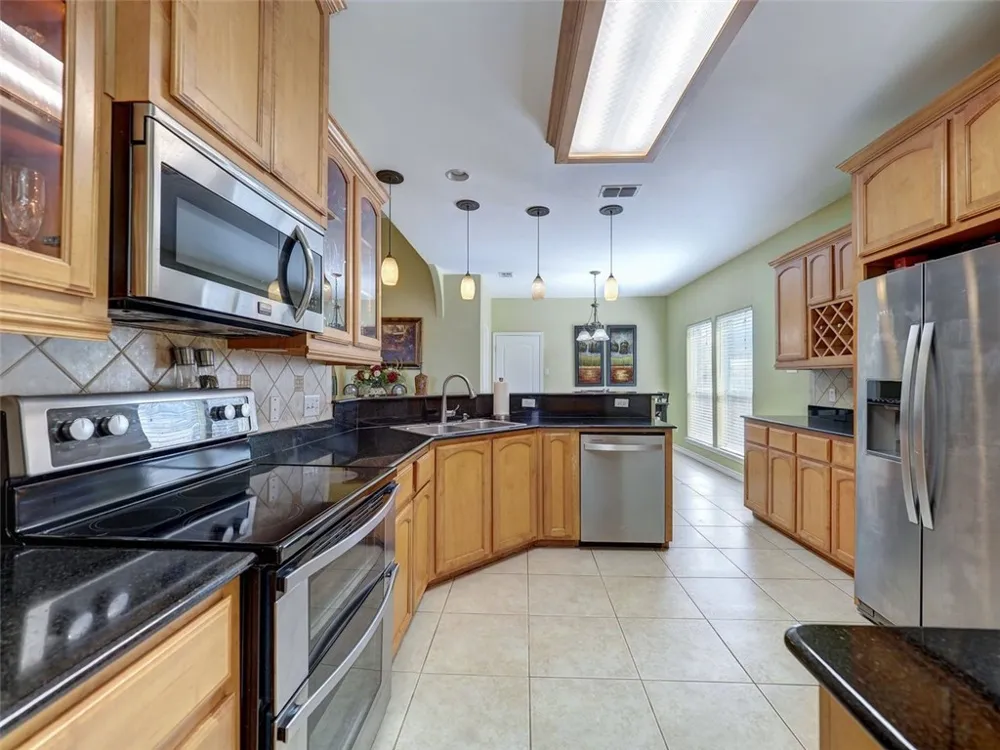 6821 Windy Creek Drive Corpus Christi, TX 78414
