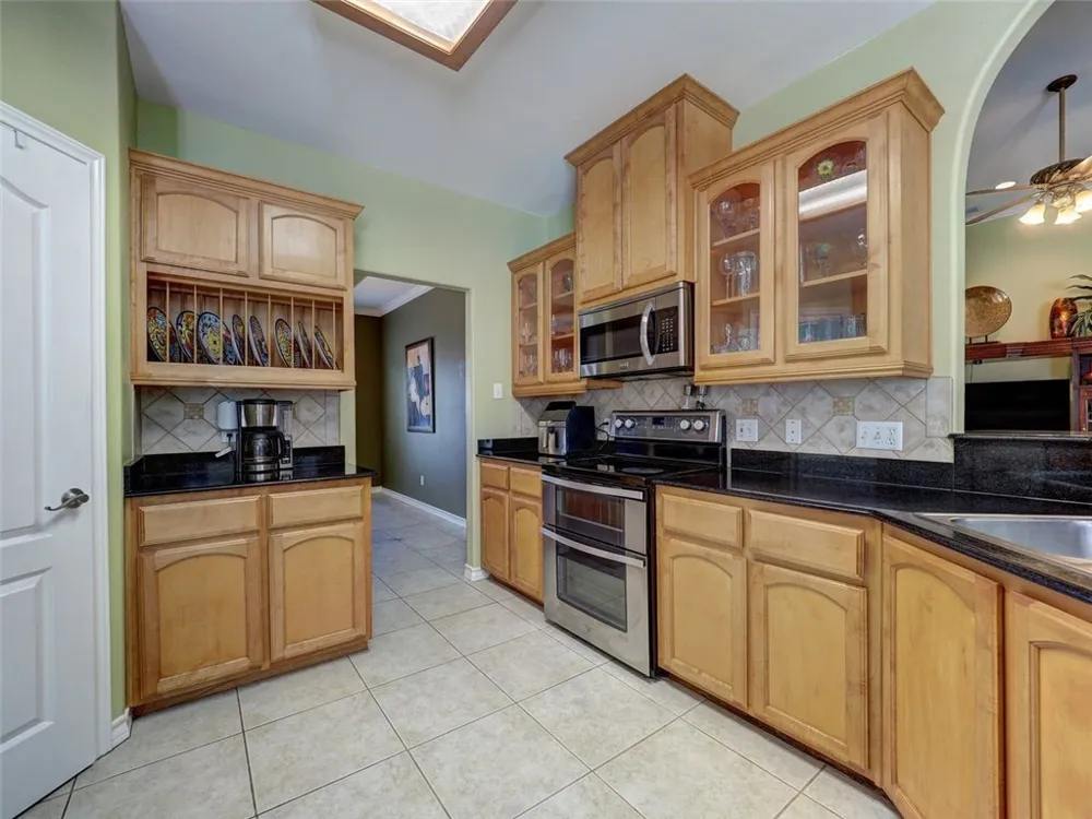 6821 Windy Creek Drive Corpus Christi, TX 78414