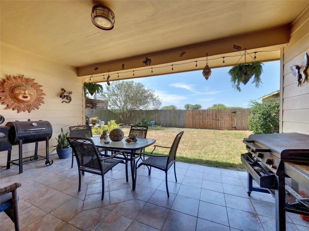 6821 Windy Creek Drive Corpus Christi, TX 78414