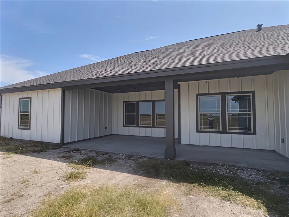 448 E County Road 2130 Kingsville, TX 78363