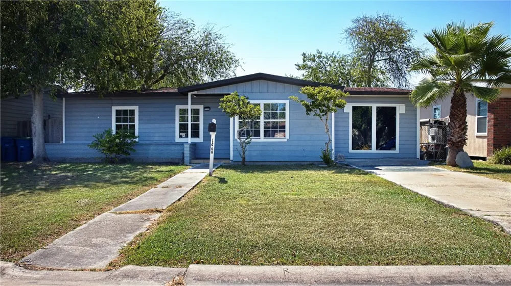 1409 Austin Portland, TX 78374