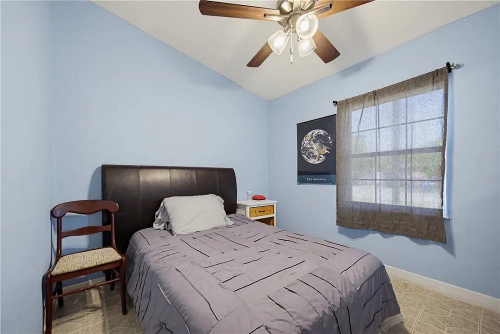 1409 Austin Portland, TX 78374