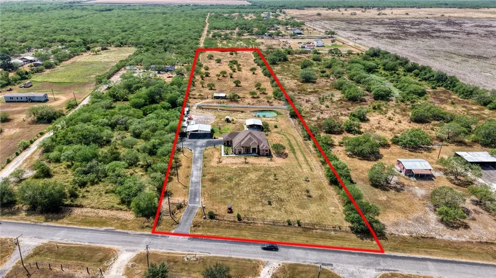 894 County Road 465 Alice, TX 78332