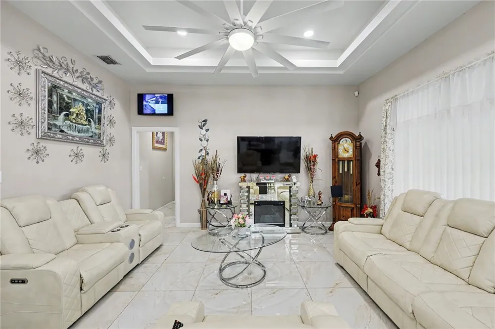 894 County Road 465 Alice, TX 78332