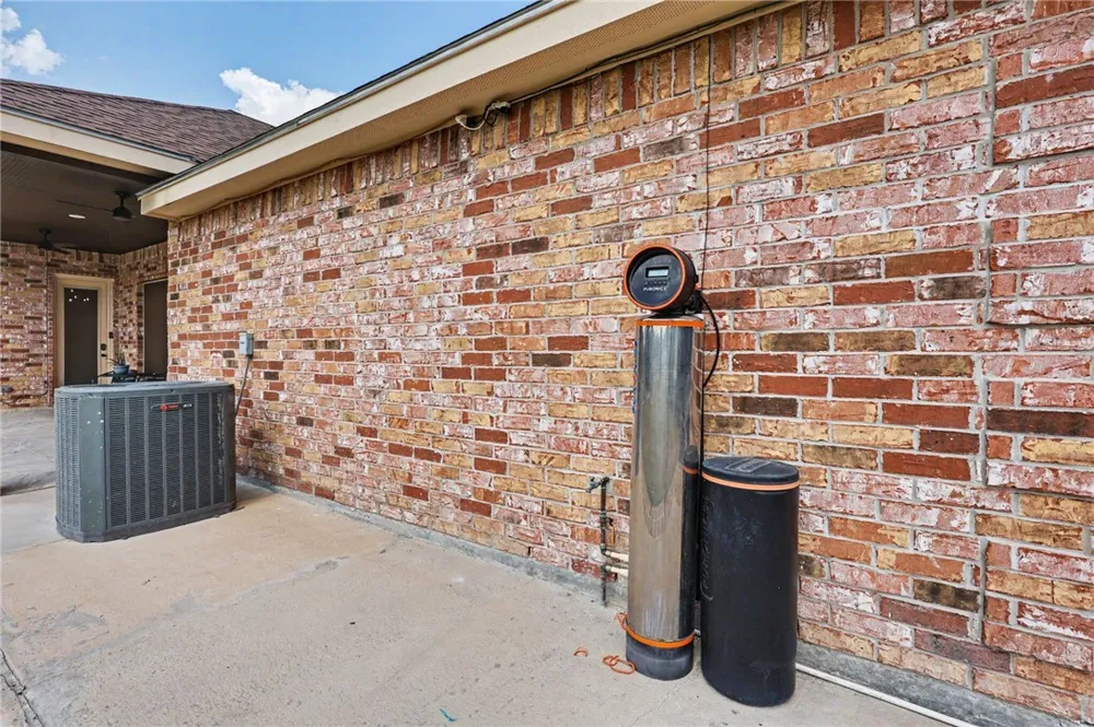 894 County Road 465 Alice, TX 78332