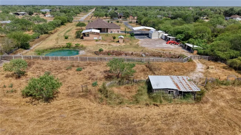894 County Road 465 Alice, TX 78332