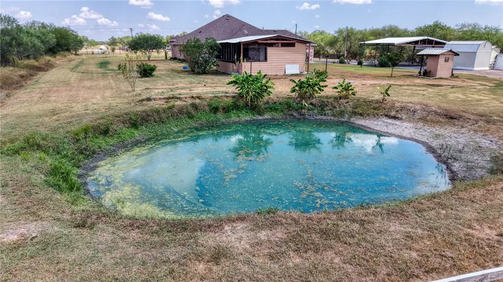 894 County Road 465 Alice, TX 78332