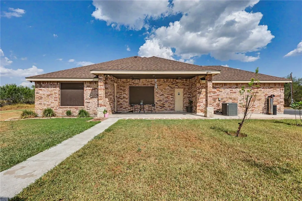 894 County Road 465 Alice, TX 78332