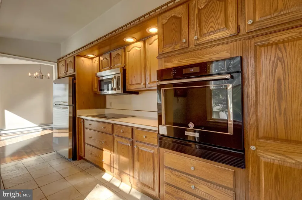 15 DONALD STREET Shermans Dale, PA 17090