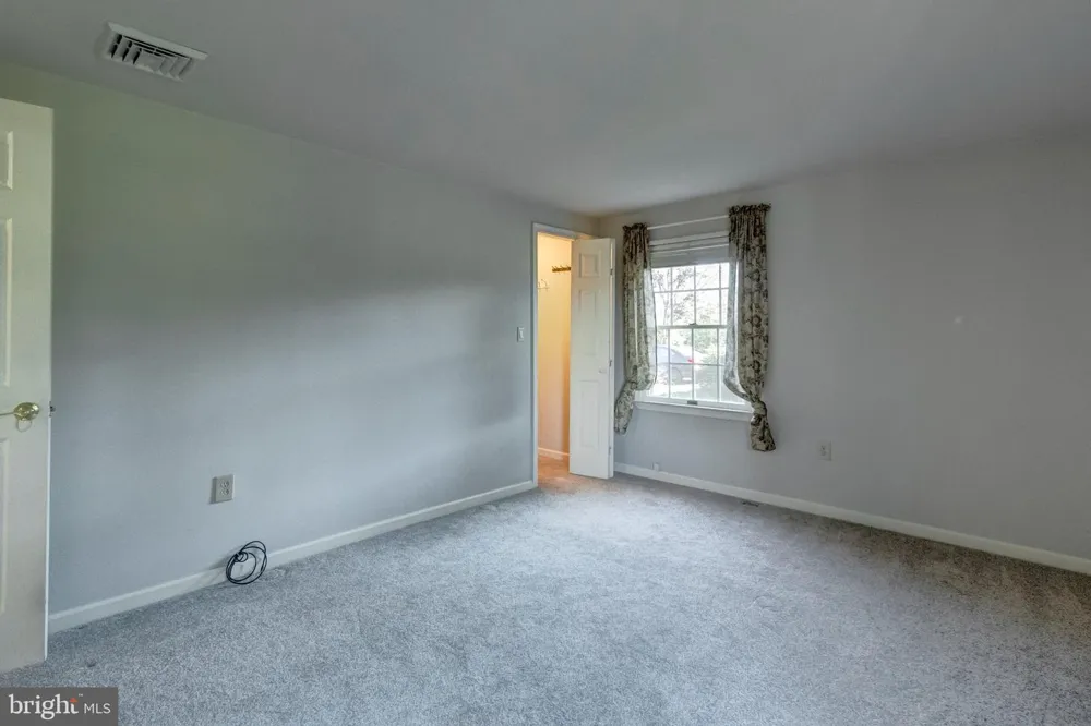 15 DONALD STREET Shermans Dale, PA 17090