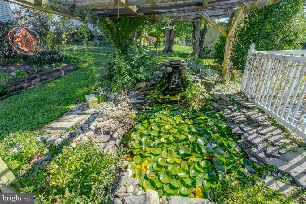 15 DONALD STREET Shermans Dale, PA 17090