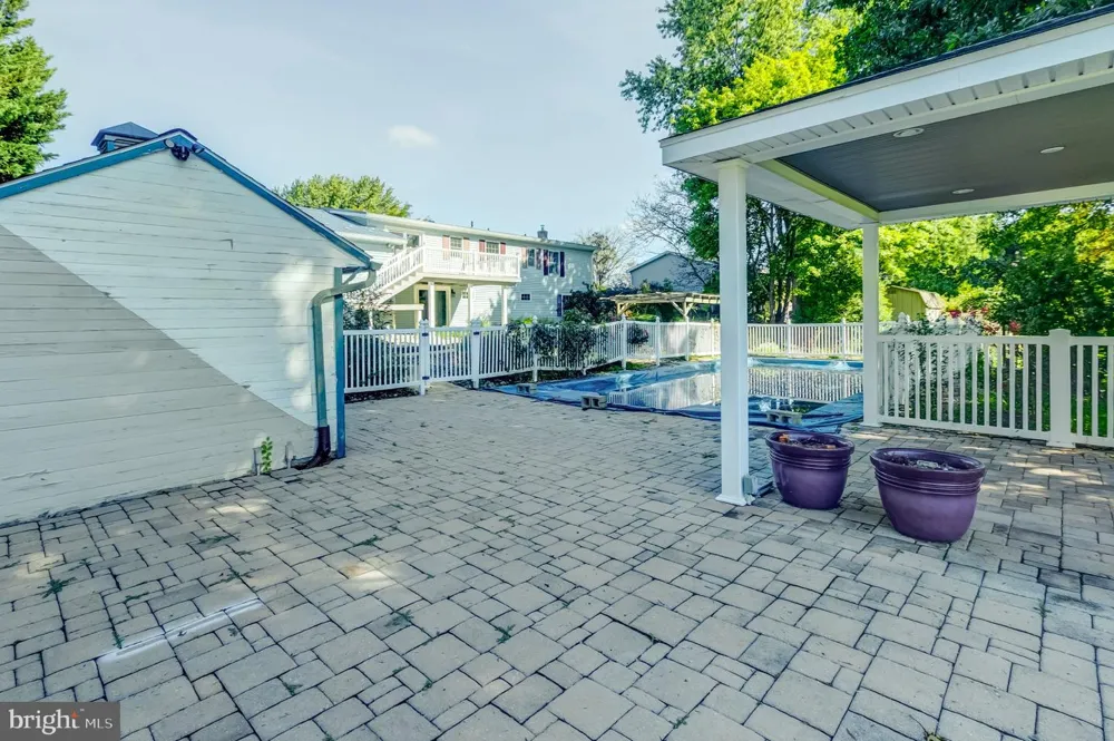 15 DONALD STREET Shermans Dale, PA 17090