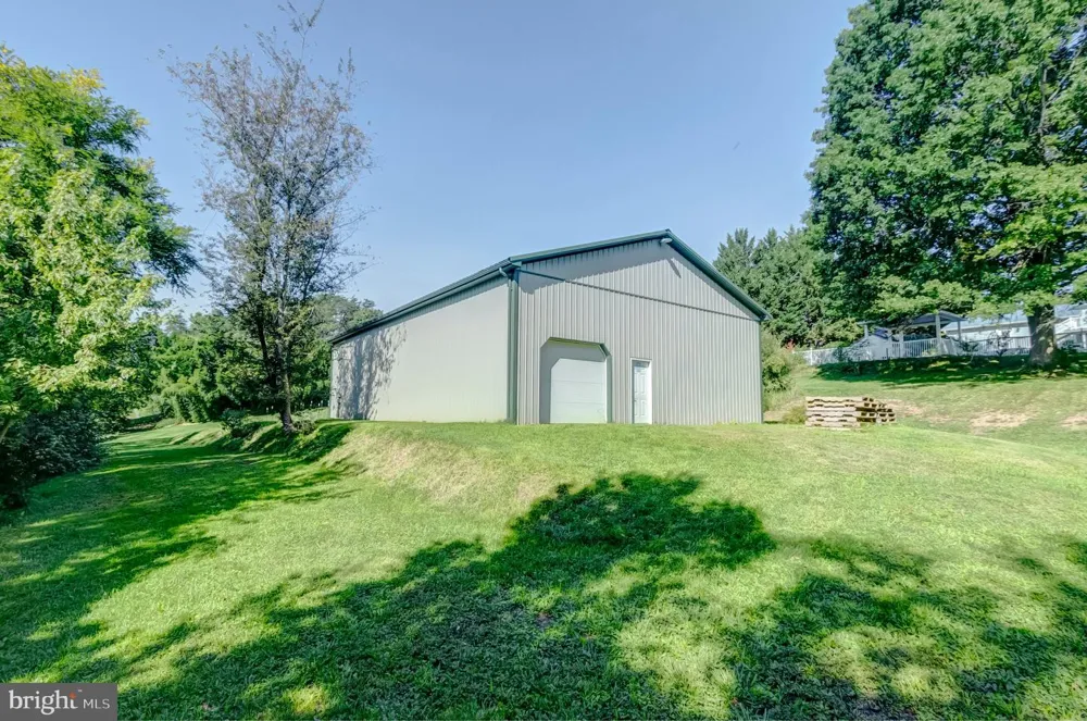 15 DONALD STREET Shermans Dale, PA 17090