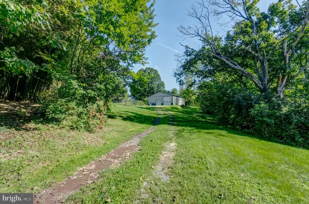 15 DONALD STREET Shermans Dale, PA 17090