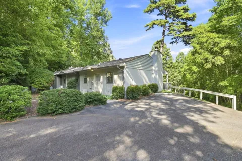 Mountain View Villas, Unit A