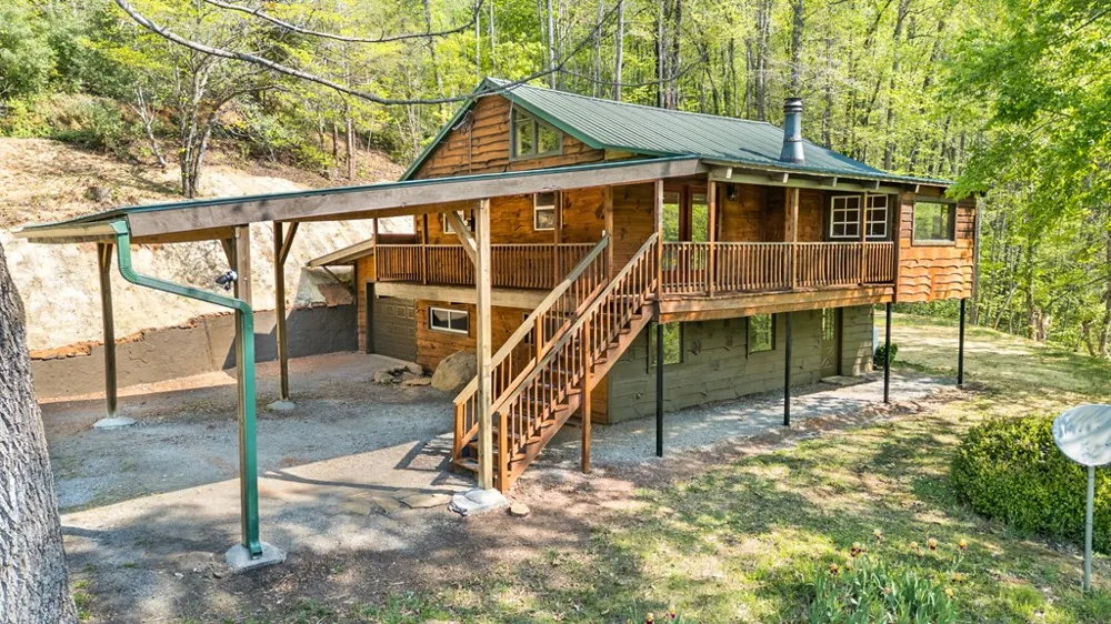 Timbuktu Rd Sylva, NC 28779