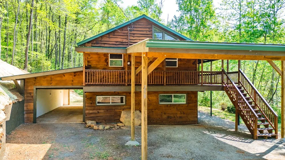 Timbuktu Rd Sylva, NC 28779