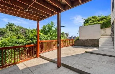5 OAK ST Weehawken, NJ 07086