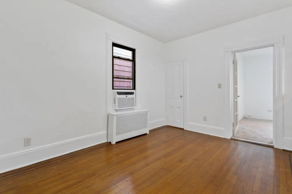 110 18TH ST Union City, NJ 07087