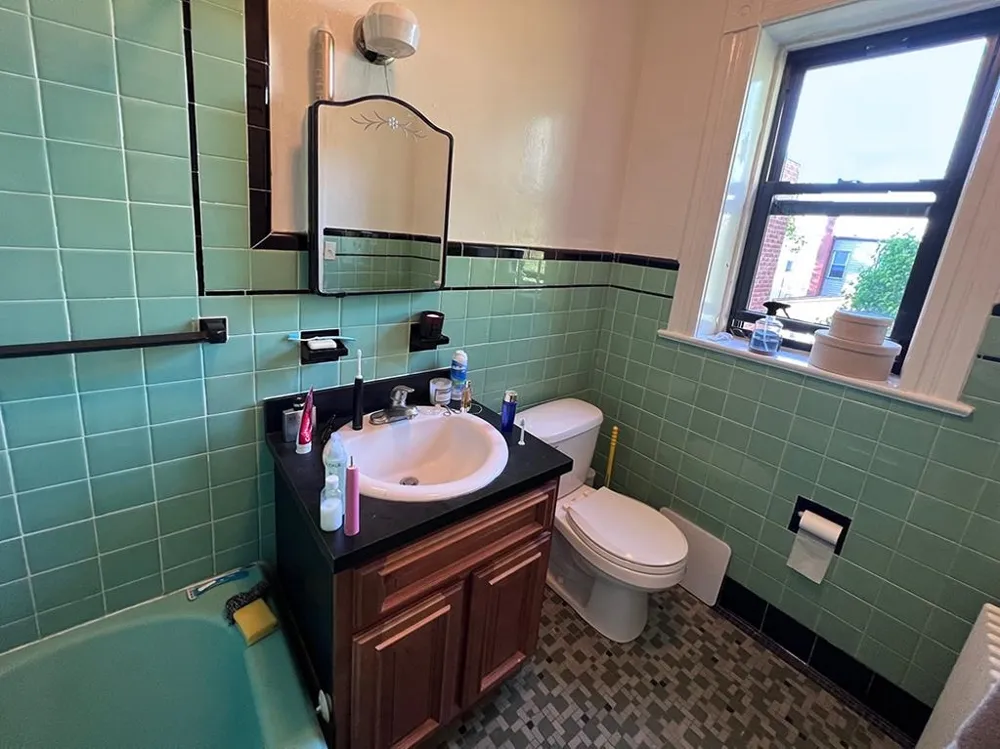 110 18TH ST Union City, NJ 07087