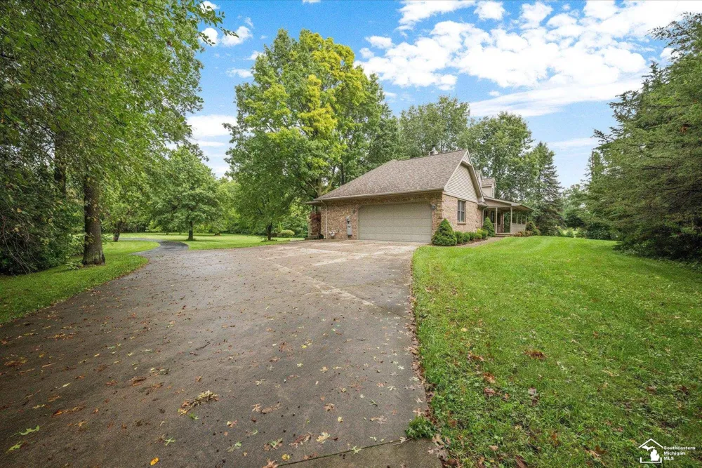 17500 Ida west Road Petersburg City, MI 49270